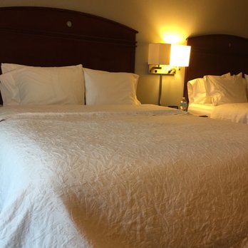 Hampton Inn & Suites Madison-West - Neat and tidy - Hotels Near Me - Madison, Wisconsin