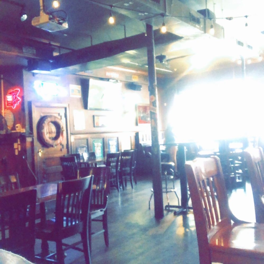 Hell's Kitchen - Inside - American Near Me - Wilmington, North Carolina