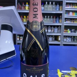 11 Worth Liquors - Are you ready for the Holiday Season? We are ;)