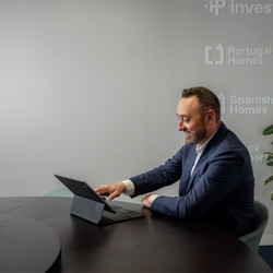 Portugal Homes - Lisbon - David Poston, CEO and Co-founder at Portugal Homes, part of Harland & Poston Group
