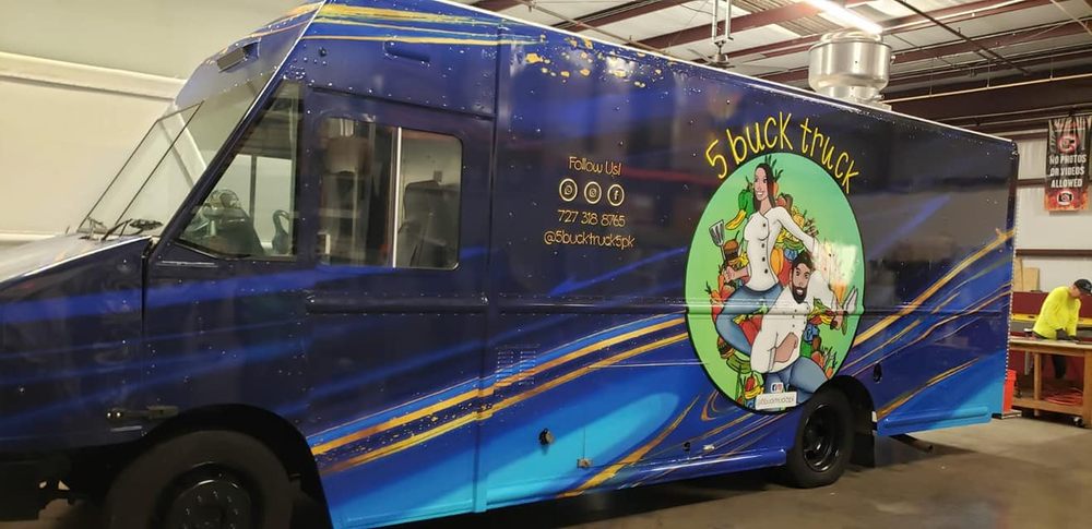 5 Buck Truck Logo