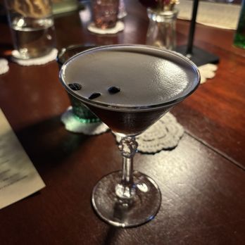 Revival Lounge - espresso martini - Cocktail Bars Near Me - Mount Vernon, Washington