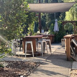 Westfir Lodge - Outdoor seating
