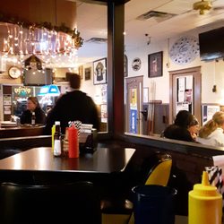 The Empty Keg - Cute little place. College joint.