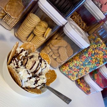 Sweet Scoops - a bowl of ice cream and cookies - Ice Cream & Frozen Yogurt Near Me - Osceola, Iowa Sweet Scoops - a bowl of ice cream and cookies - Ice Cream & Frozen Yogurt Near Me - Osceola, Iowa