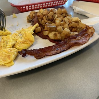 Munch Box - Breakfast plate - Breakfast & Brunch Near Me - Las Vegas, Nevada Munch Box - Breakfast plate - Breakfast & Brunch Near Me - Las Vegas, Nevada