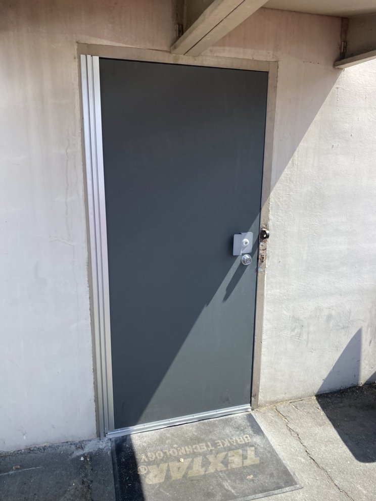 COMMERCIAL DOOR MEDICS Updated May 2024 53 Photos & 27 Reviews 9796 Arlington Ave
