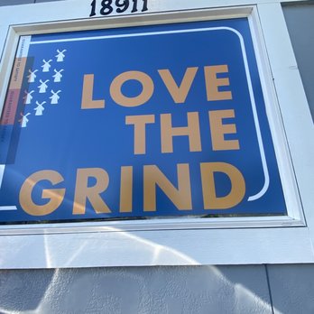 Dutch Bros Coffee - Coffee & Tea Near Me - East Vancouver, Washington