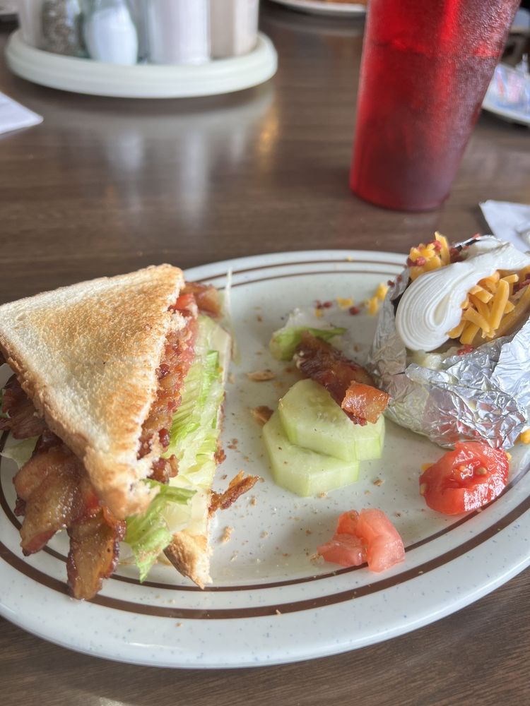 Abj's Cruiser Cafe Logo