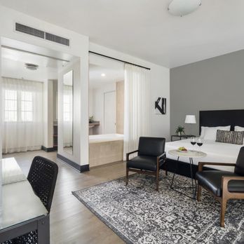 Four Sisters Inns - Hotel Casa 425 + Lounge in Claremont, CA - Hotels Near Me - Monterey, California Four Sisters Inns - Hotel Casa 425 + Lounge in Claremont, CA - Hotels Near Me - Monterey, California