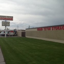 U-Haul Neighborhood Dealer