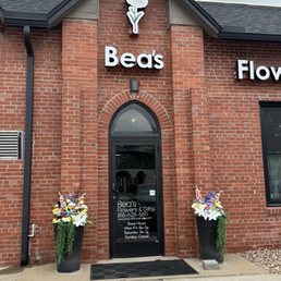 Exterior photo of Bea's Flowers & Gifts - Kearney, Missouri Exterior photo of Bea's Flowers & Gifts - Kearney, Missouri