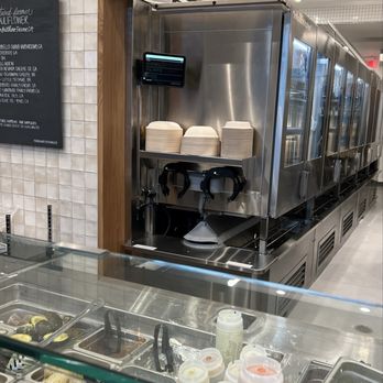 sweetgreen - Healthy Salads, Wraps, and Bowls - Self operating salad/bowl machine! - Salad Near Me - Sacramento, California sweetgreen - Healthy Salads, Wraps, and Bowls - Self operating salad/bowl machine! - Salad Near Me - Sacramento, California