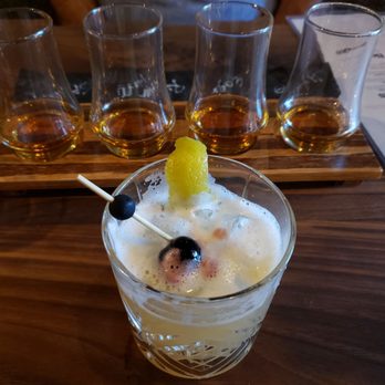Eureka! - Whiskey flight and whisky sour - Burgers Near Me - Ontario, California Eureka! - Whiskey flight and whisky sour - Burgers Near Me - Ontario, California
