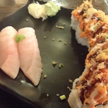 Momo Sushi - Sushi Bars Near Me - Vancouver, British Columbia