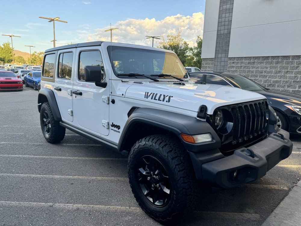 Larry H Miller Jeep Albuquerque New Mexico LARRY H. MILLER CHRYSLER JEEP DODGE RAM ALBUQUERQUE - Updated June 2025