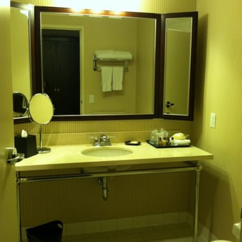 Sheraton Phoenix Downtown - Bathroom - Hotels Near Me - Phoenix, Arizona