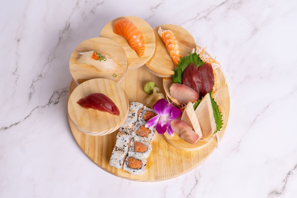 Yatai Asian Kitchen Logo