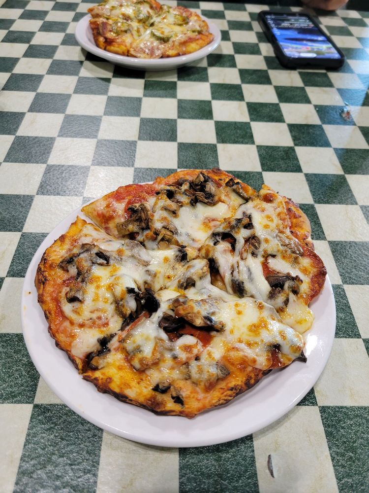 GLORY DAYS PIZZA Updated August 2024 14 Photos & 85 Reviews 960