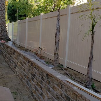 Leo's Fence - Fences & Gates Near Me Leo's Fence - Fences & Gates Near Me