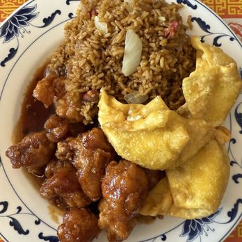 Wontons - L11 rice, crab Rangoon, general gao chicken - Chinese Near Me - Sanbornville, New Hampshire Wontons - L11 rice, crab Rangoon, general gao chicken - Chinese Near Me - Sanbornville, New Hampshire