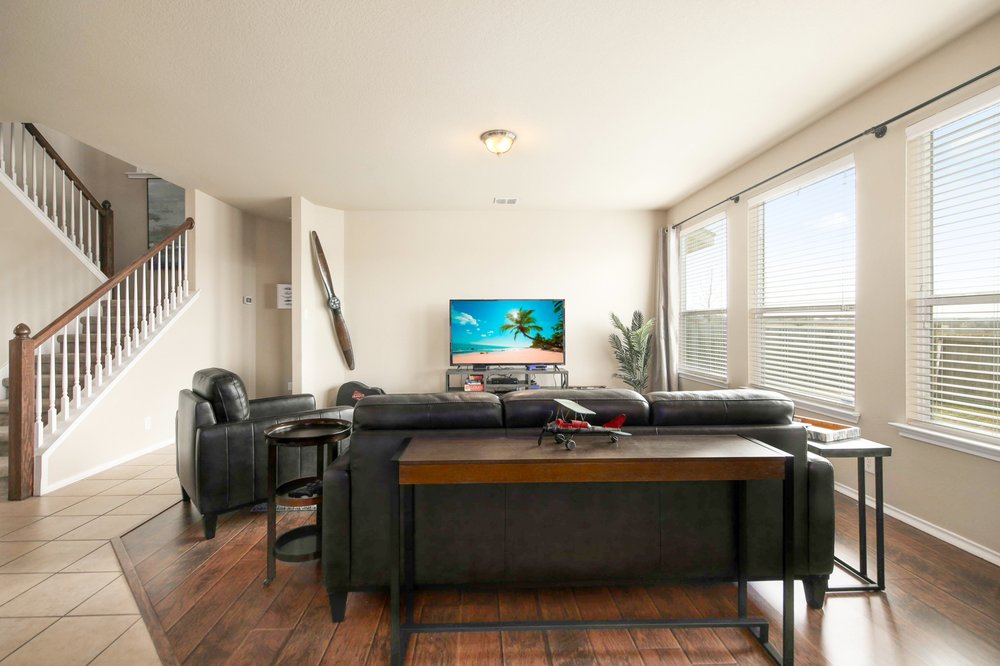 MILITARY CRASHPAD Updated July 2024 33 Photos 9016 Liberty View