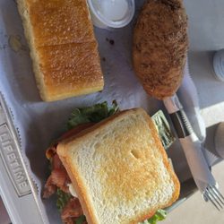 Ducky's Lagoon - BLT, cornbread, fried (baked) potato.