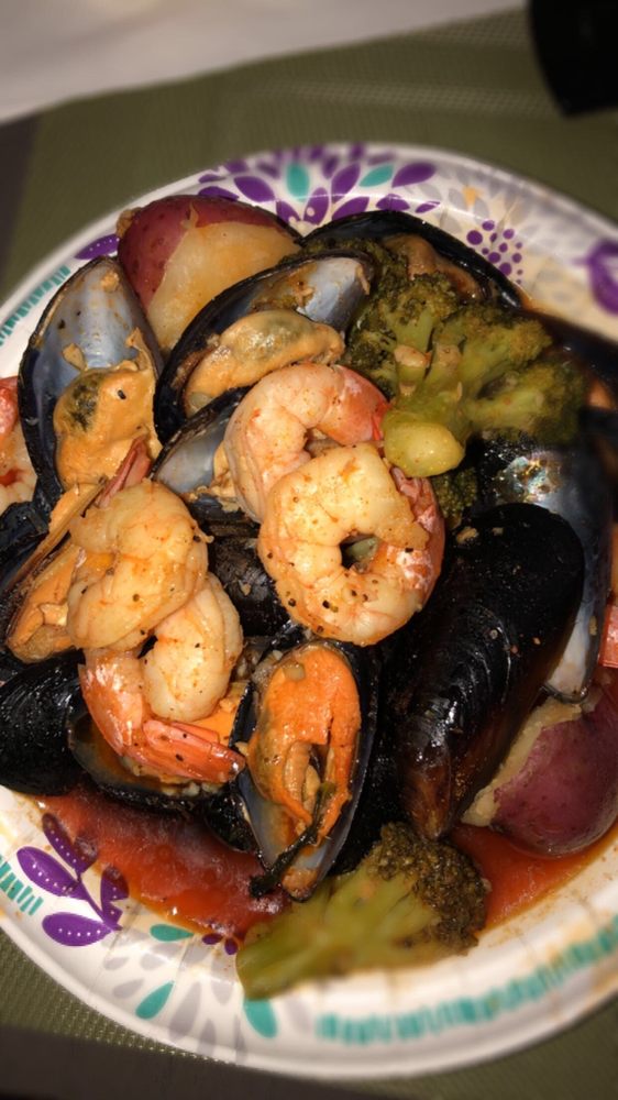 KINGDOM SEAFOOD MARKET Updated September 2024 87 Photos & 30