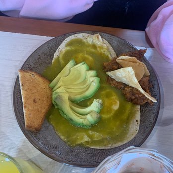 La Ciudad de los Almuerzos - Huevos en salsa verde - Mexican Near Me - Zapopan, JAL