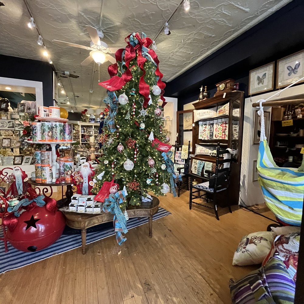 At Mary's - Interior - Antiques Near Me - Bardstown, Kentucky At Mary's - Interior - Antiques Near Me - Bardstown, Kentucky