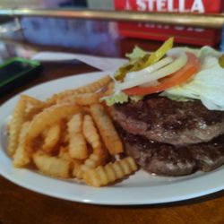 Blind Shark Tavern - Double burger