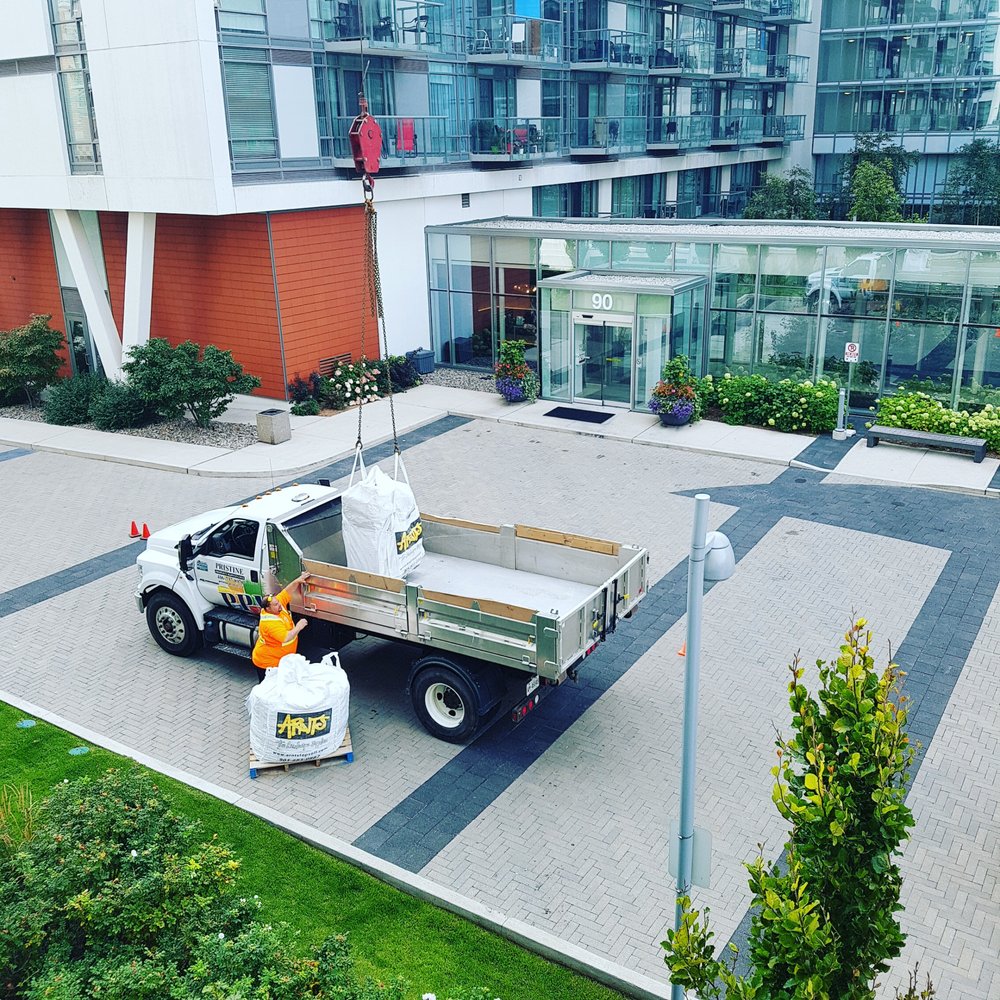 PRISTINE PROPERTY MAINTENANCE Updated August 2024 16 Photos 381