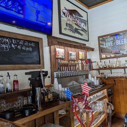Boondocks Brewing Tap Room & Restaurant - Bar