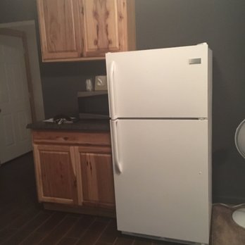 Avanti Motel - Full kitchen; fridge, mini stove - Hotels Near Me - Rapid City, South Dakota