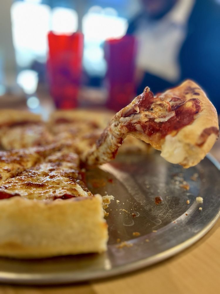 The Landing With Pizza 9 Logo