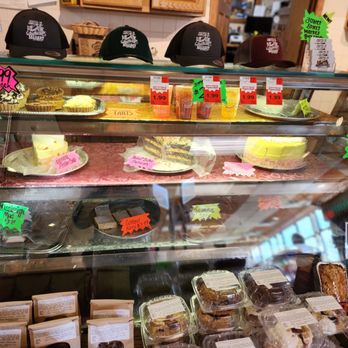 Jenifer Street Market - Cake display - Grocery Near Me - Madison, Wisconsin Jenifer Street Market - Cake display - Grocery Near Me - Madison, Wisconsin