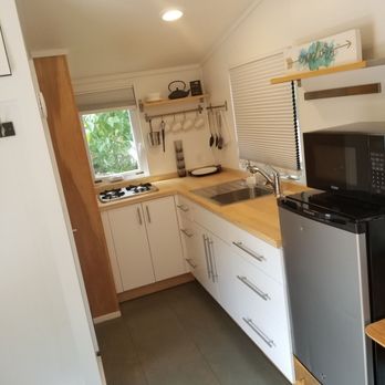 Tiny Estates - Kitchen - Vacation Rentals Near Me - Elizabethtown, Pennsylvania