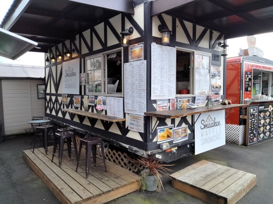 Smaaken Waffle Sandwiches by null