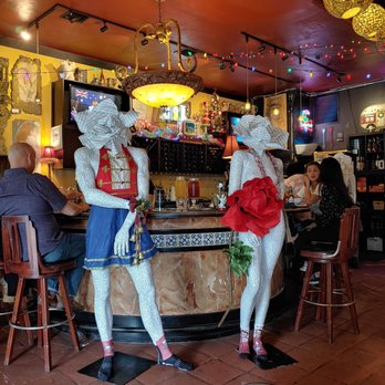 Maxine's On Shine - Maxine's On Shine statues - New American Near Me - Orlando, Florida Maxine's On Shine - Maxine's On Shine statues - New American Near Me - Orlando, Florida