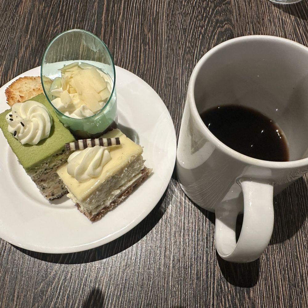 Dessert and coffee at 10pm Dessert and coffee at 10pm