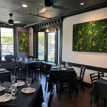 Six Eleven  - Bars Near Me - Martinez, California