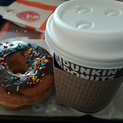 Dunkin Donuts - ¡Cumplieron con el café gratis!