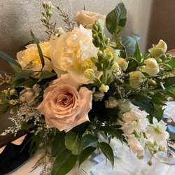Fiore - Custom arrangement delivered to global grill
