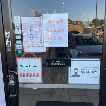 Sumo Ramen - It's 5:27pm, still not open. This happens often. No passion. - Ramen Near Me - Arlington, Texas