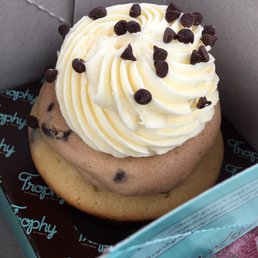 Cookie dough cupcake