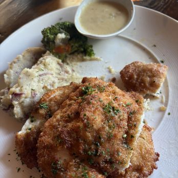 Ristorante Roma - Pollo Al Limone with the sauce on the side - Italian Near Me - Carmel, Indiana Ristorante Roma - Pollo Al Limone with the sauce on the side - Italian Near Me - Carmel, Indiana