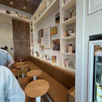 Bacio Di Latte - Nice indoor seating - Ice Cream & Frozen Yogurt Near Me - San Jose, California