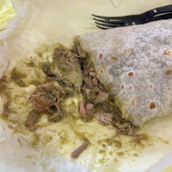 Isaac's Cafe - Green chile burrito - Mexican Near Me - Wilmington, California