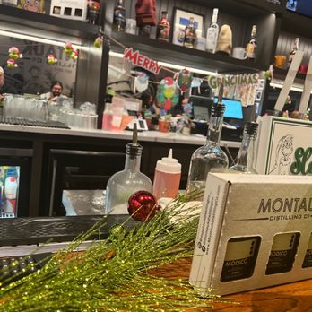 Montauk Distilling - Bar - Distilleries Near Me - Riverhead, New York