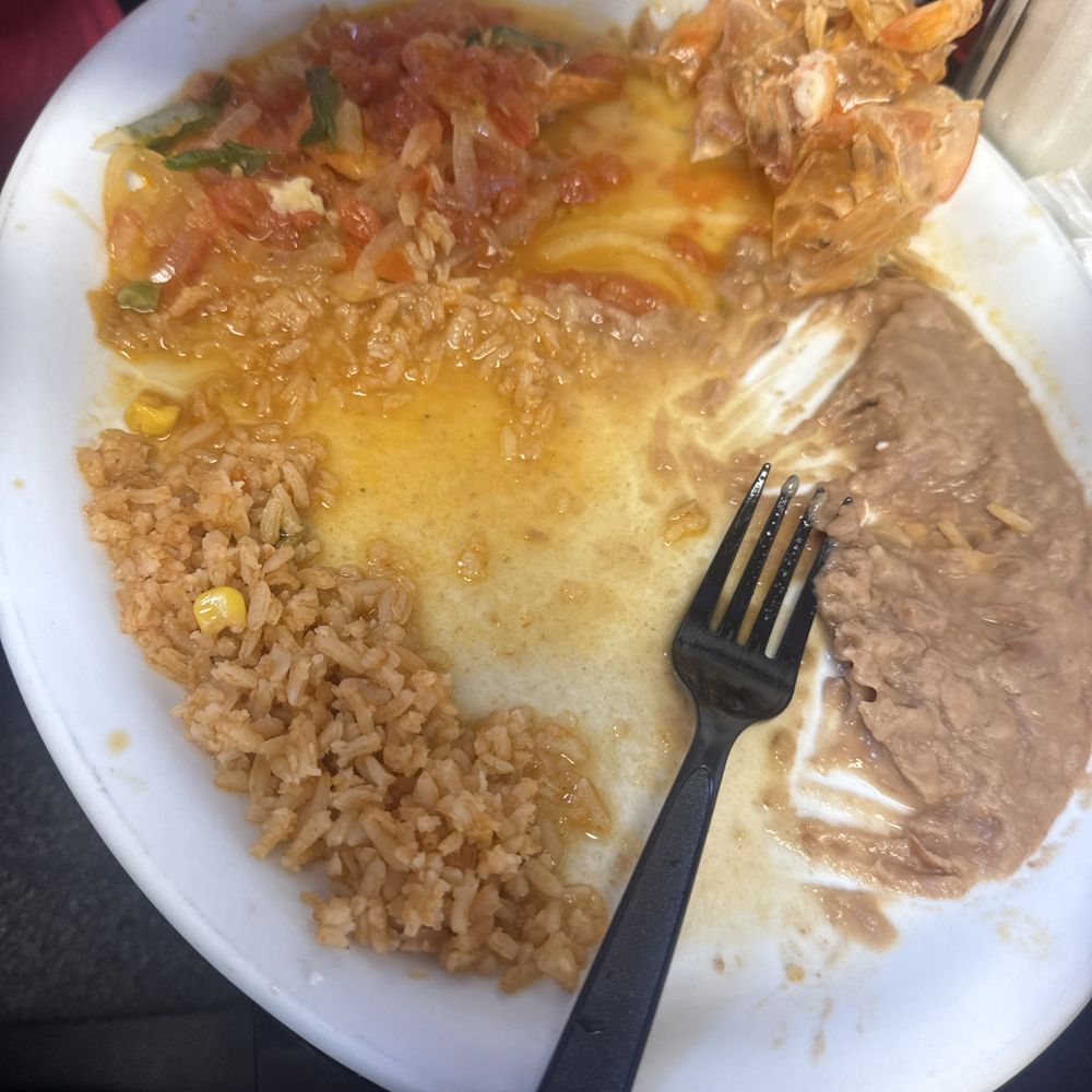 Guajillo Restaurant - Me encantó la comida Karla muy amable excelente servicio.. - Mexican Near Me - Huntington Park, California Guajillo Restaurant - Me encantó la comida Karla muy amable excelente servicio.. - Mexican Near Me - Huntington Park, California